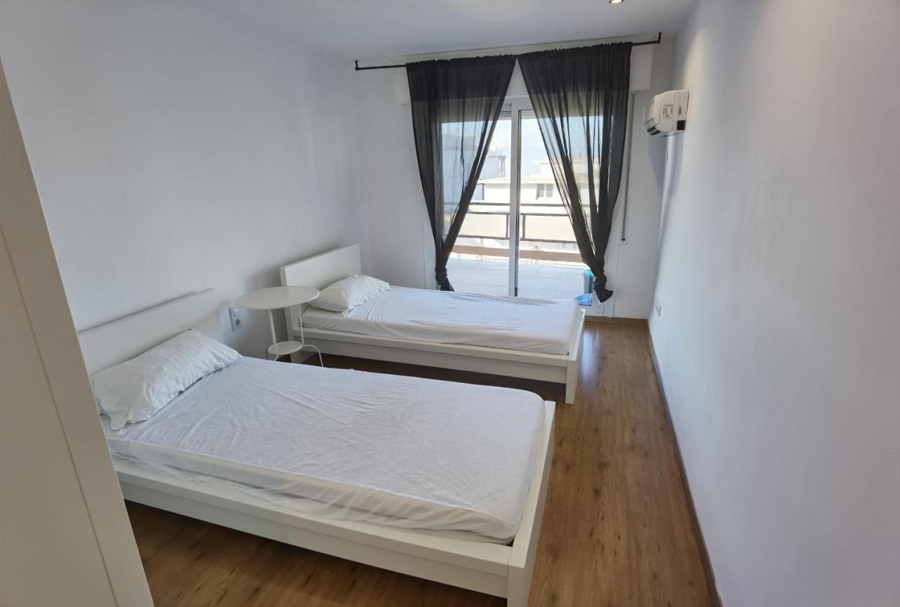 Tortosa Planet Costa Dorada Apartman Salou Kültér fotó